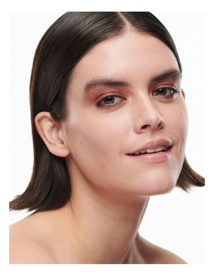 Studio Radiance Serum-Powered Foundation image 3