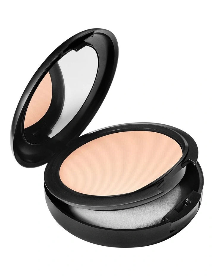 Studio Fix Powder Plus Foundation image 3