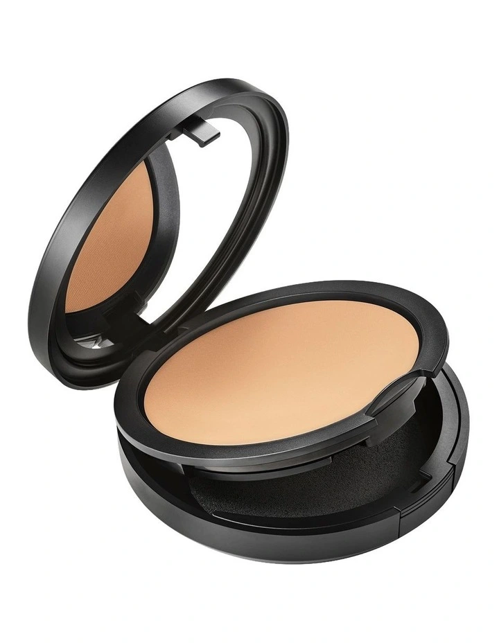 Studio Fix Powder Plus Foundation image 3