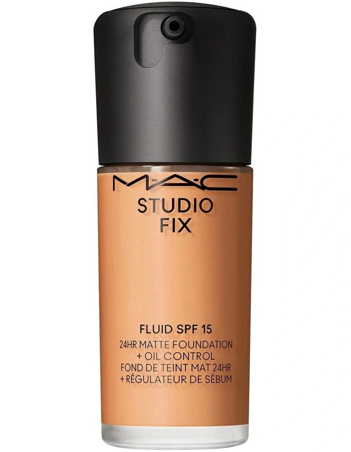 Studio Fix Fluid SPF15 Foundation image 1