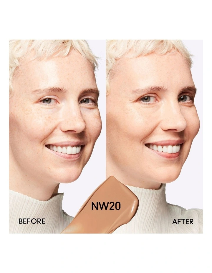 Studio Fix Fluid SPF15 Foundation image 3