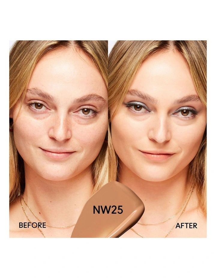 Studio Fix Fluid SPF15 Foundation image 3