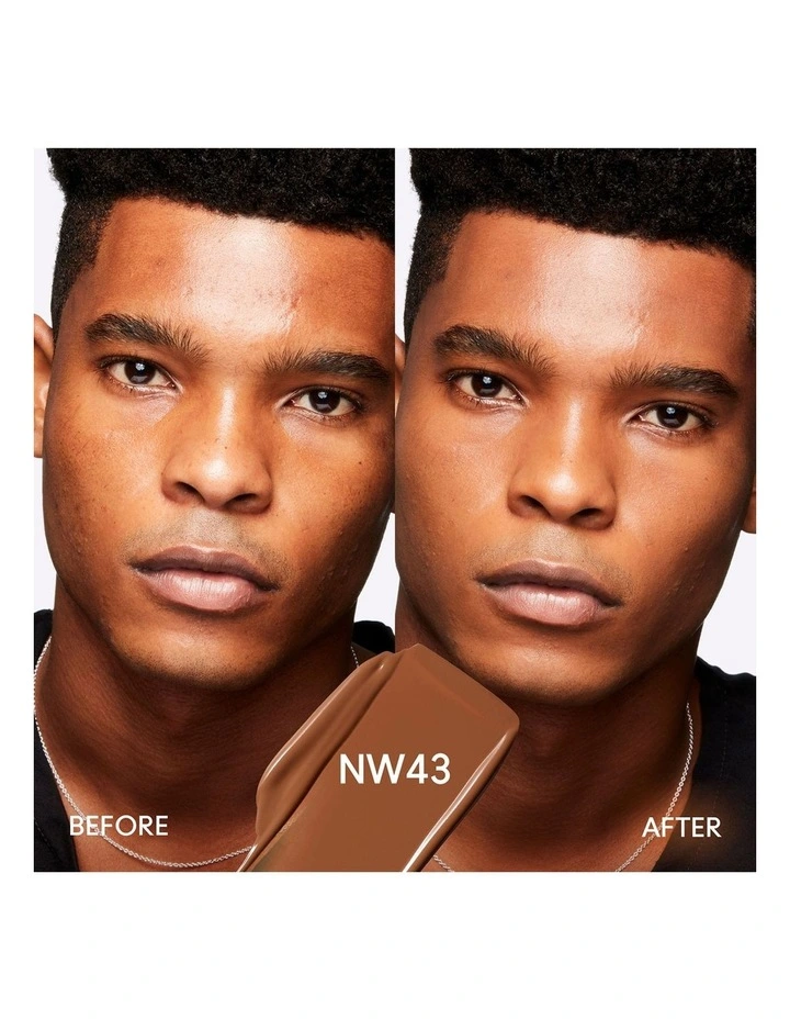 Studio Fix Fluid SPF15 Foundation image 3