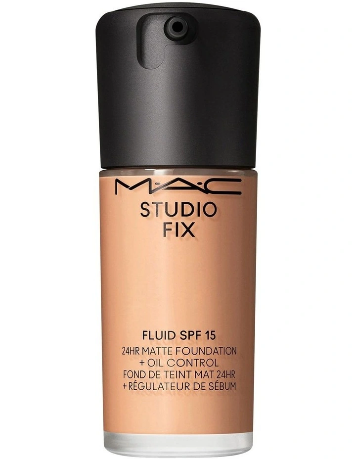 Studio Fix Fluid SPF15 Foundation image 1