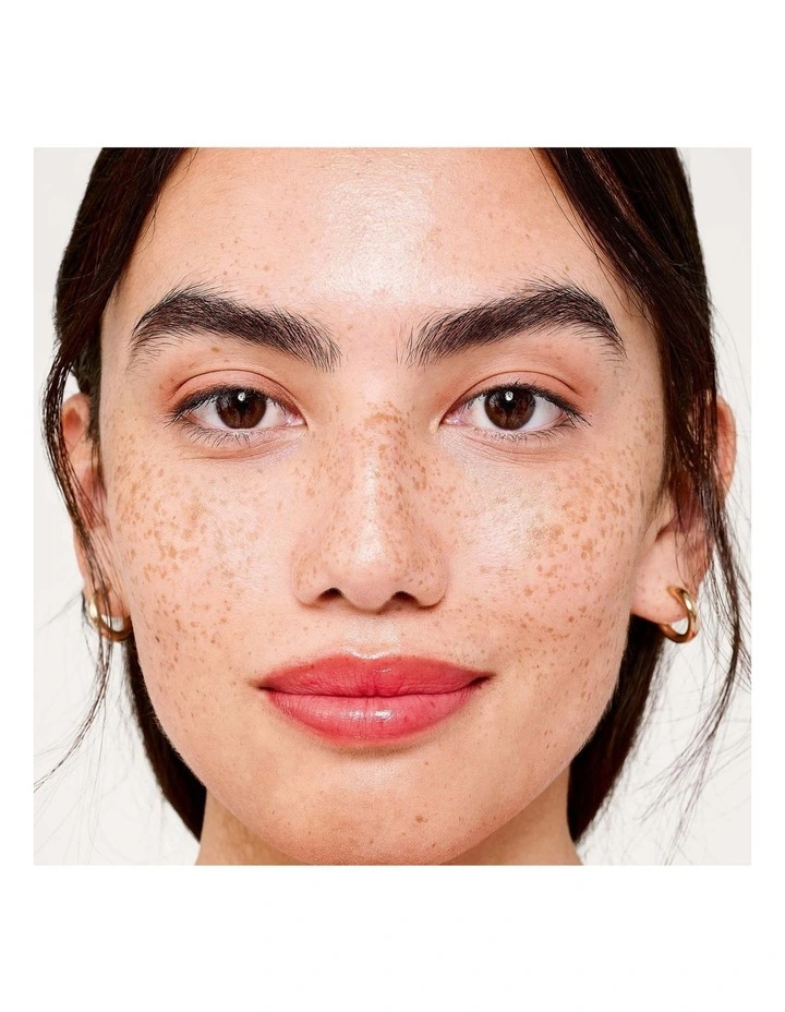 Dew-la-la Liquid Glow Highlighter image 3