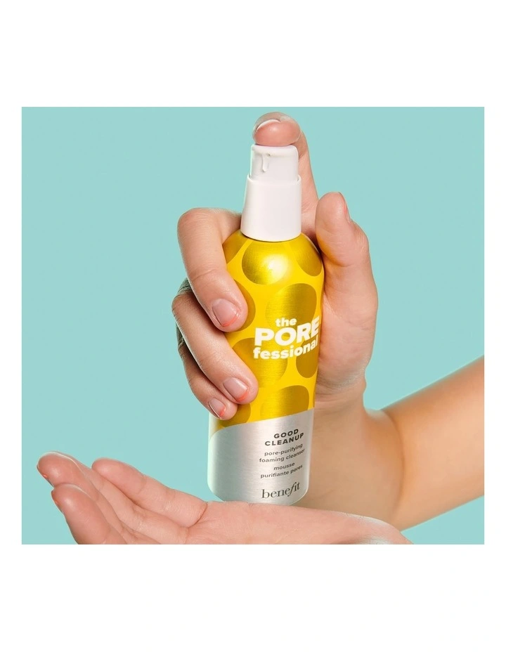Good Cleanup Pore-Purifying Gel-to-Foaming Cleanser image 5