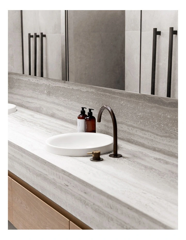 Therapy Relax Lavender & Clary Sage Hand & Body Lotion image 5