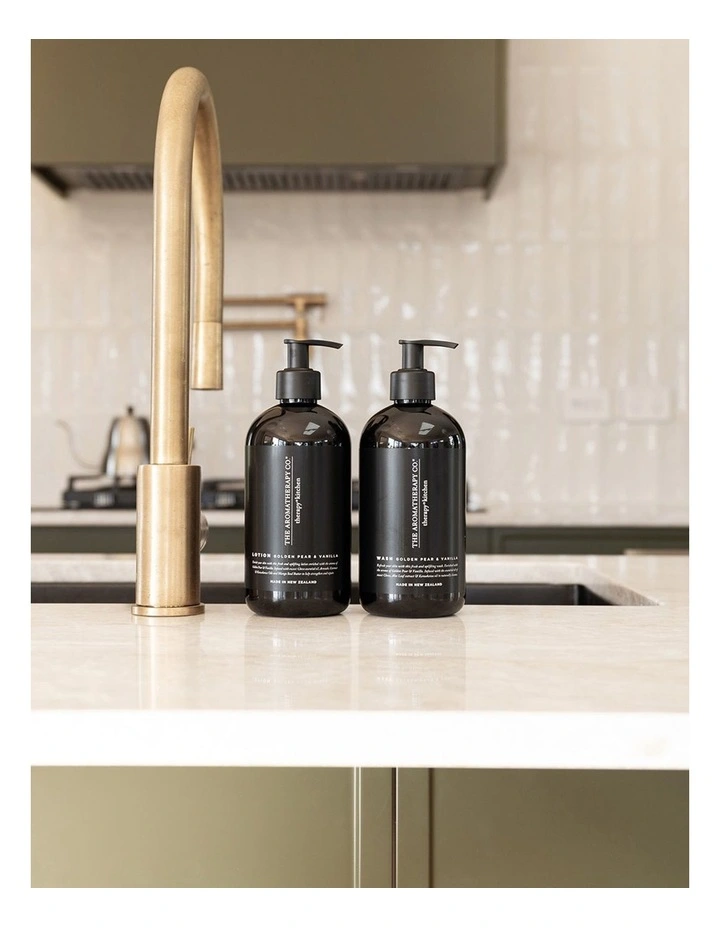 Therapy Kitchen Golden Pear & Vanilla Hand Lotion 500ml image 2