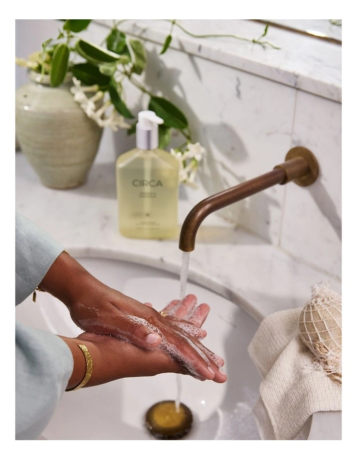 Oceanique Hand Wash 450ml image 2