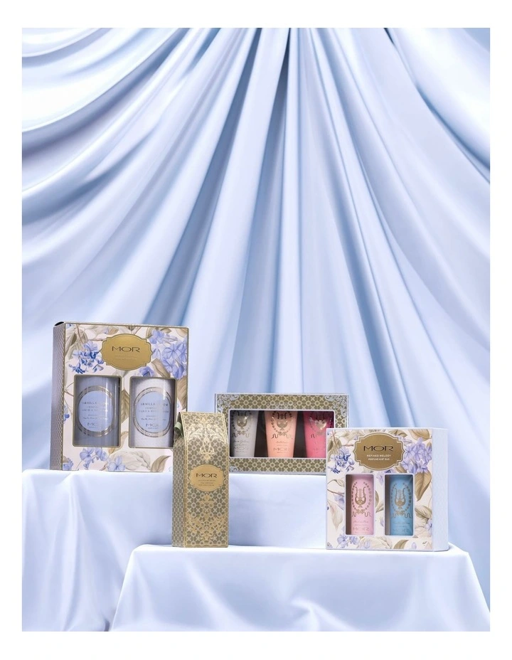 A Gilded Ensemble Gift Set image 2