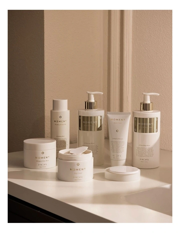 Moment Body Scrub 200g image 4