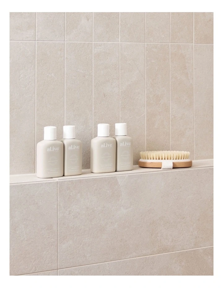 Hair & Body Travel Pack 100ml image 4