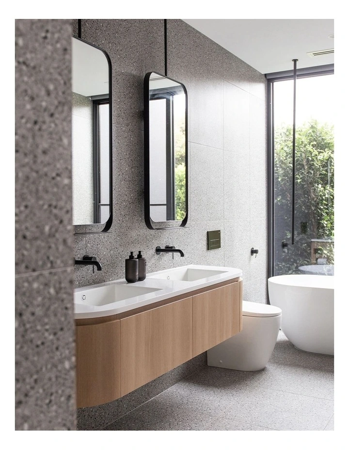 Tabac & Cedarwood Hand & Body Lotion 400ml image 3