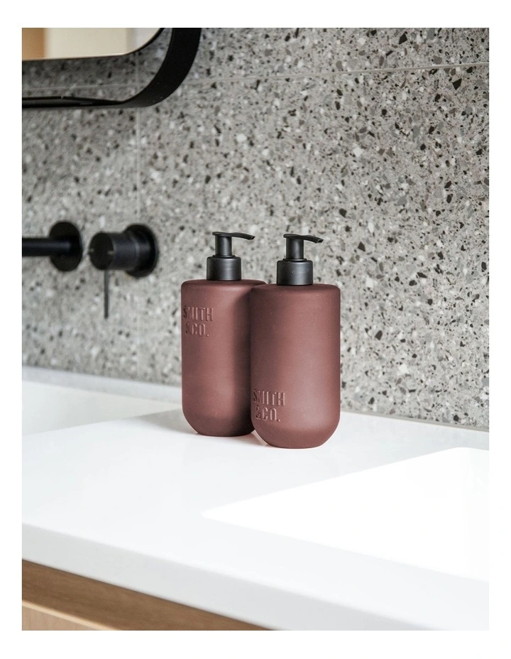 Black Oud & Saffron Hand & Body Lotion 400ml image 2