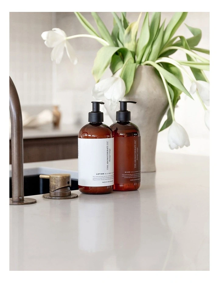 Wild Berry & Jasmine Restore Hand Wash 500ml image 4