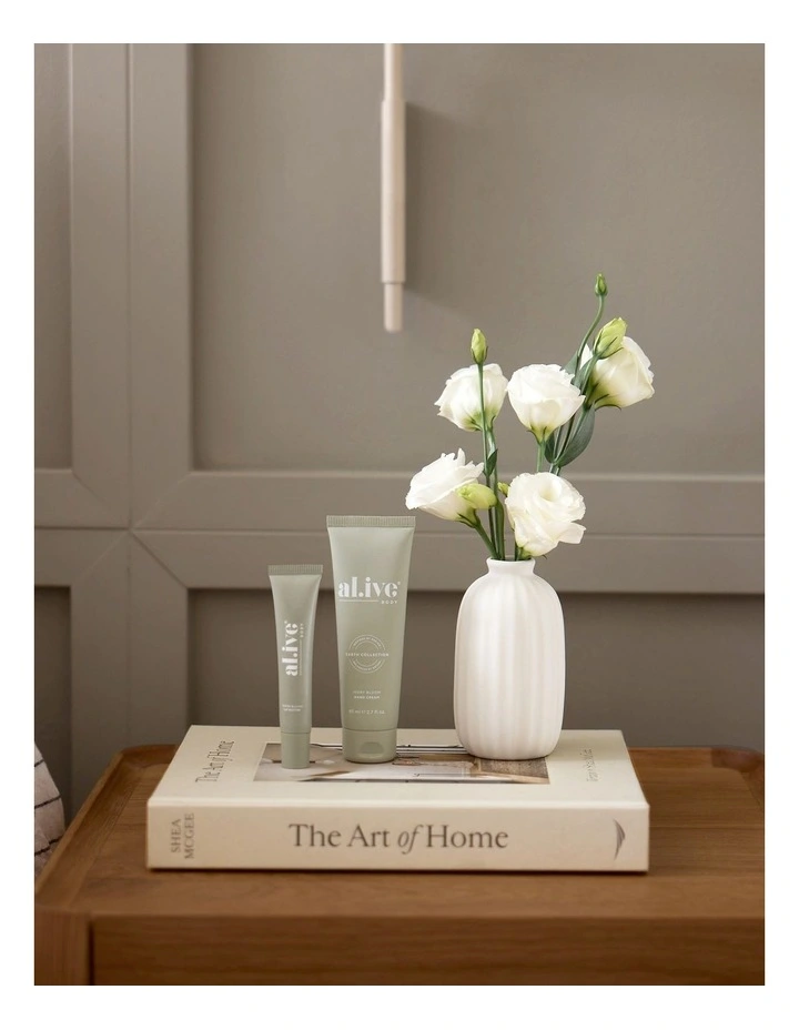 Ivory Bloom Body Ritual Gift Set image 5