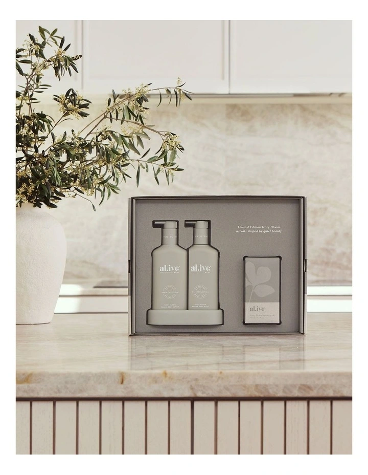 Ivory Bloom Home Ritual Gift Set image 2