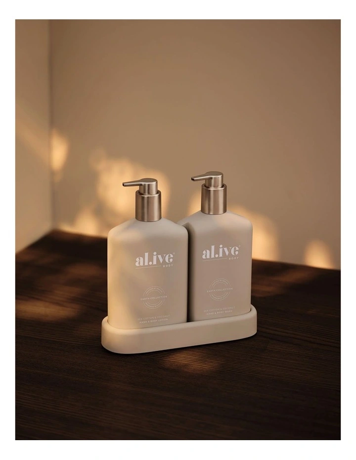 Bathroom Duo Bronze Edition in Sea Cotton & Coconut image 5