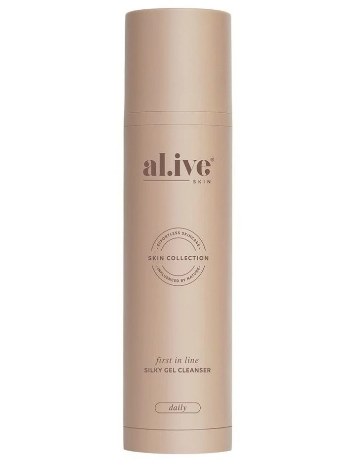 First In Line Silky Foaming Cleasner 100ml image 1