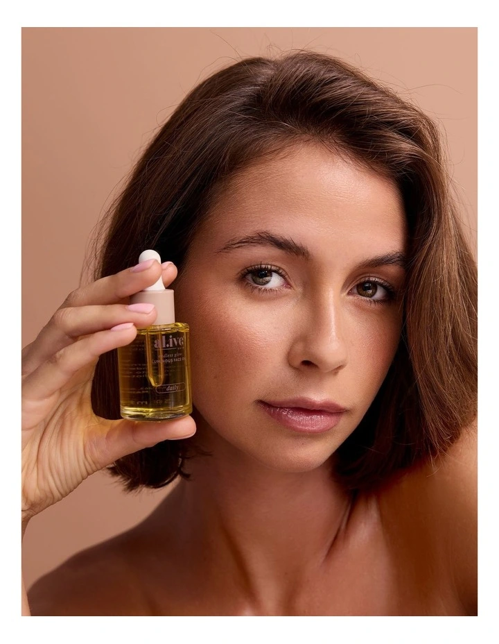 Endless Glow Luminious Face Oil 30ml image 3