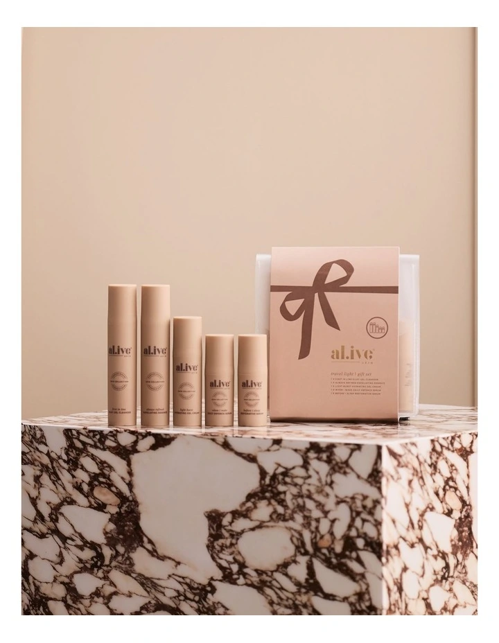 Travel Light Gift Set image 2