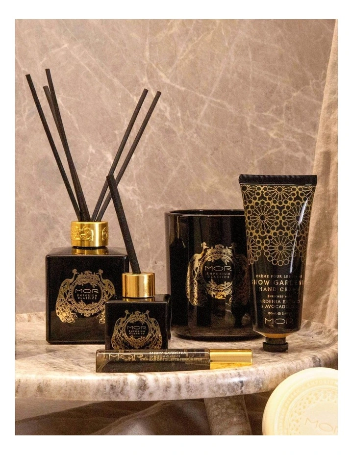 Snow Gardenia Fragrant Candle image 3