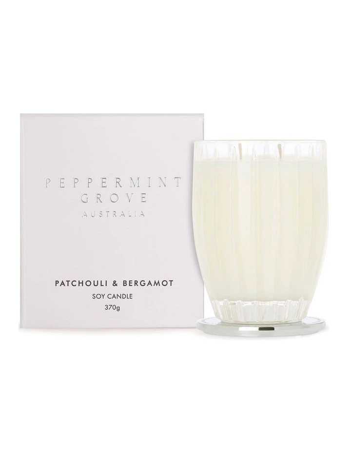 Patchouli & Bergamot Large Soy Candle 370g image 1