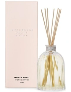 Freesia & Berries Large Fragrance Diffuser 350ml