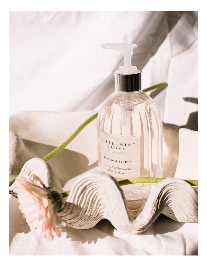 Freesia & Berries - Hand & Body Wash 500ml image 3