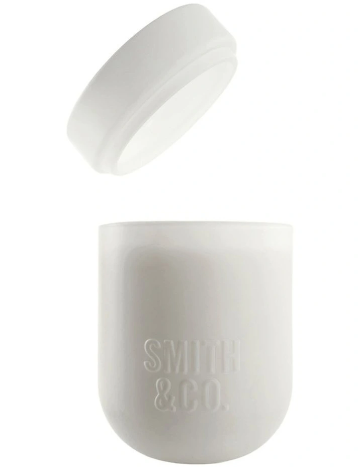 Tonka & White Musk Candle 250g image 6