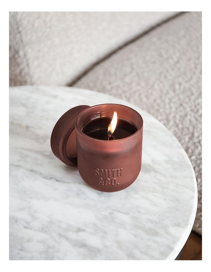Oud & Saffron Candle image 3