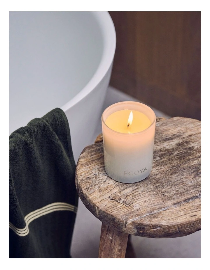 Sandalwood & Amber Madison Candle 400g image 2