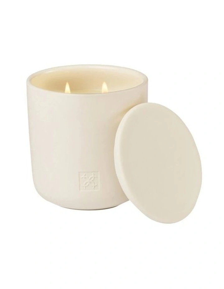 Cotton Flower and Freesia Soy Candle 300g image 3