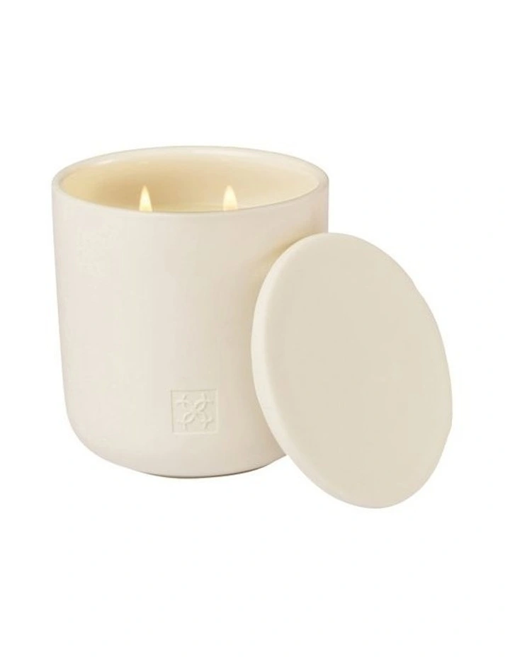 Amber & Sandalwood Soy Candle 300g image 3