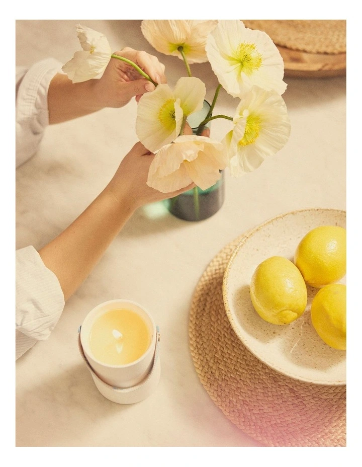 Sea Salt And Pineapple Ceramic Candle 400g image 2