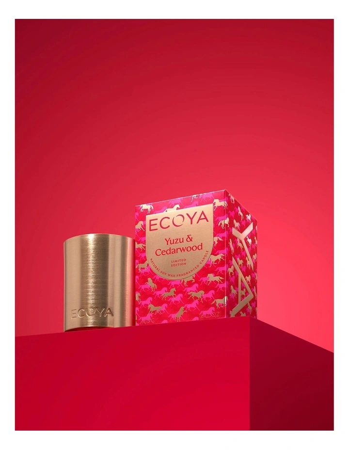 Goldie Yuzu And Cedarwood Candle 460g image 2