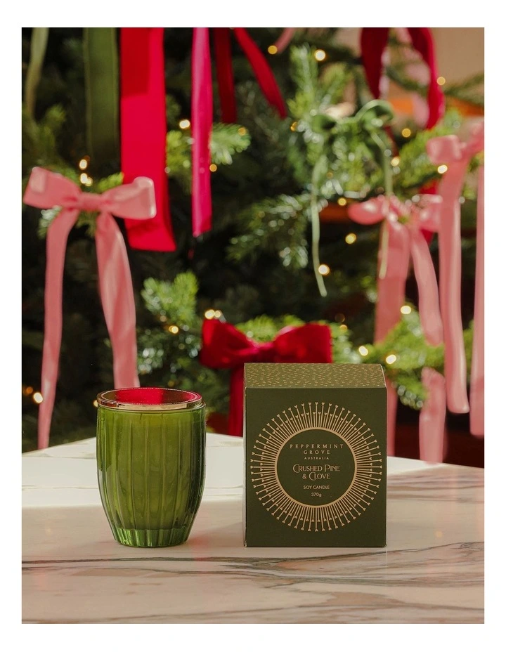 Crushed Pine And Clove Large Candle 370g image 3