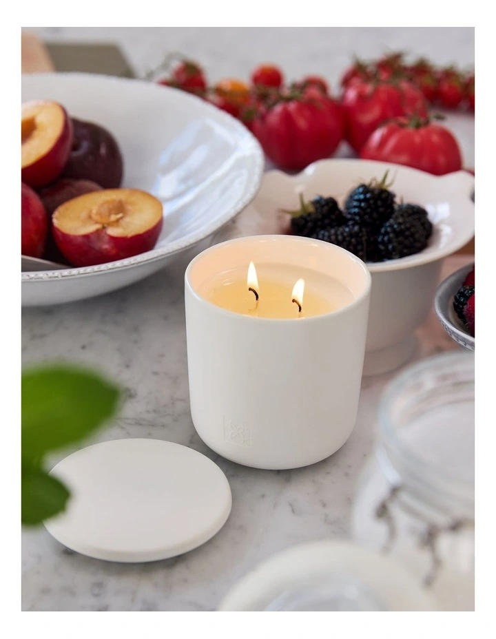 Blackberry And Plum Soy Candle 300g image 4