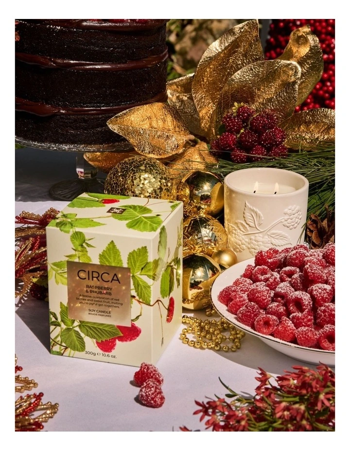 Raspberry & Rhubarb Soy Candle 300g image 4