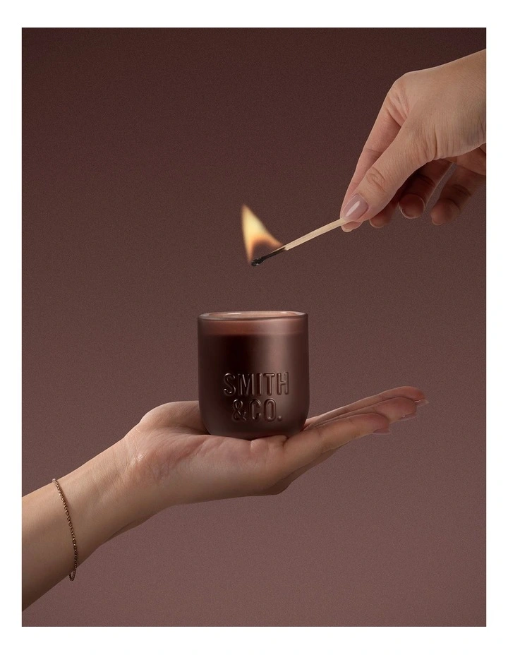 Black Oud & Saffron Candle 80g image 3