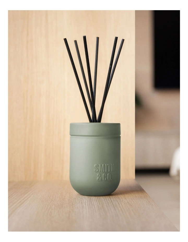 Amber And Freesia Diffuser image 3