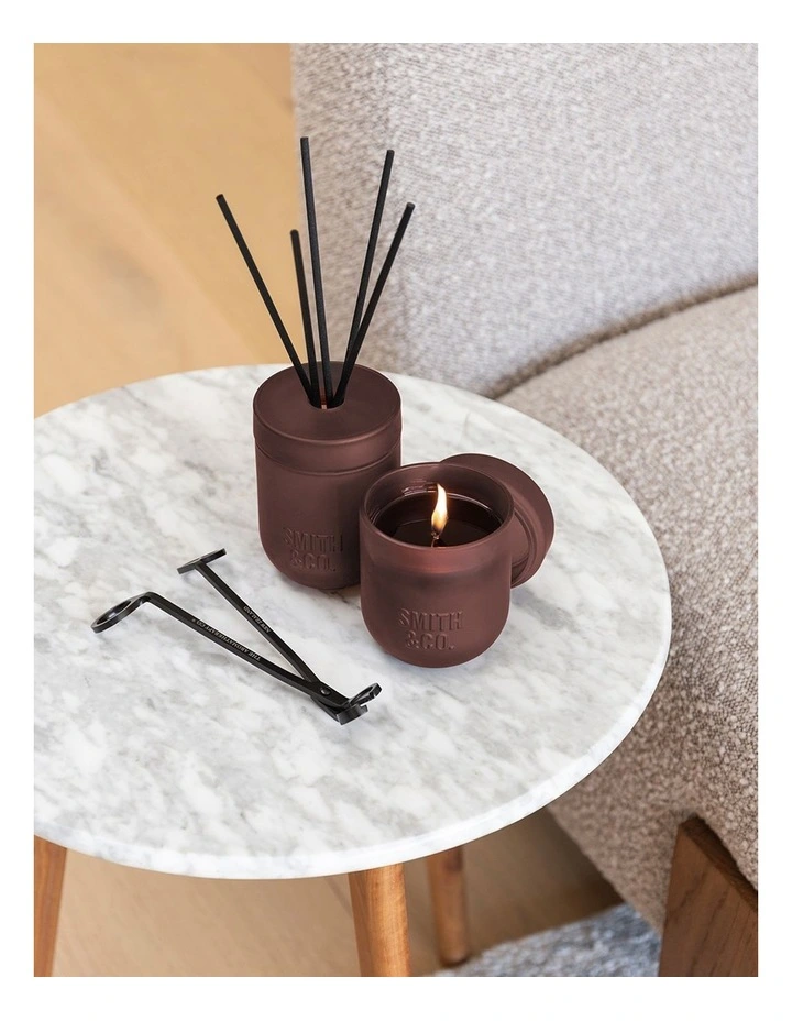 Oud And Saffron Diffuser 200ml image 5