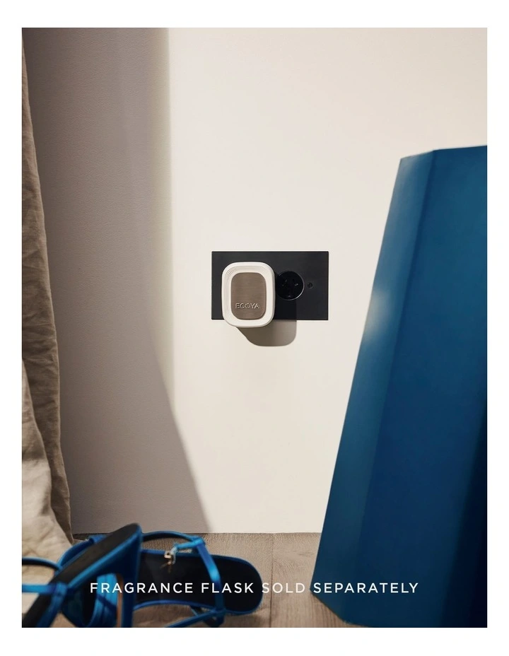 Sandalwood And Amber Plug-In Diffuser Fragrance Flask image 3