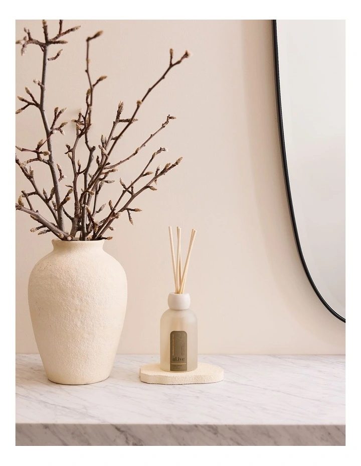 Green Pepper and Lotus  Reed Diffuser image 4