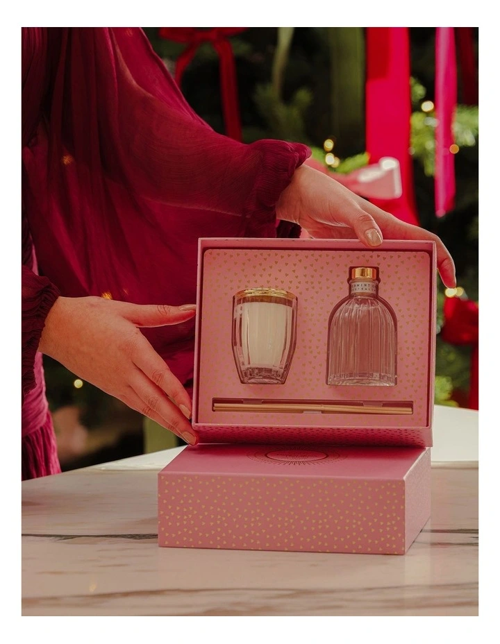 Passion Berry Pavlova Mini Candle & Diffuser Set image 3
