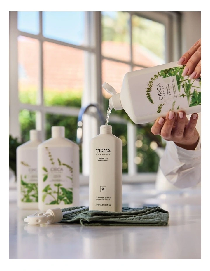 Alchemy White Tea & Wild Mint Counter Spray Refill 1000mL image 2