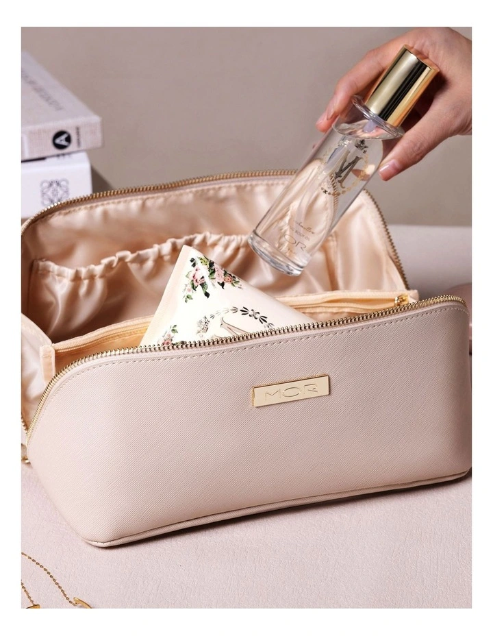 Destination Bordeaux Travel Bag in Blush image 2