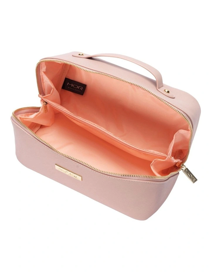 Destination Bordeaux Travel Bag in Blush image 3