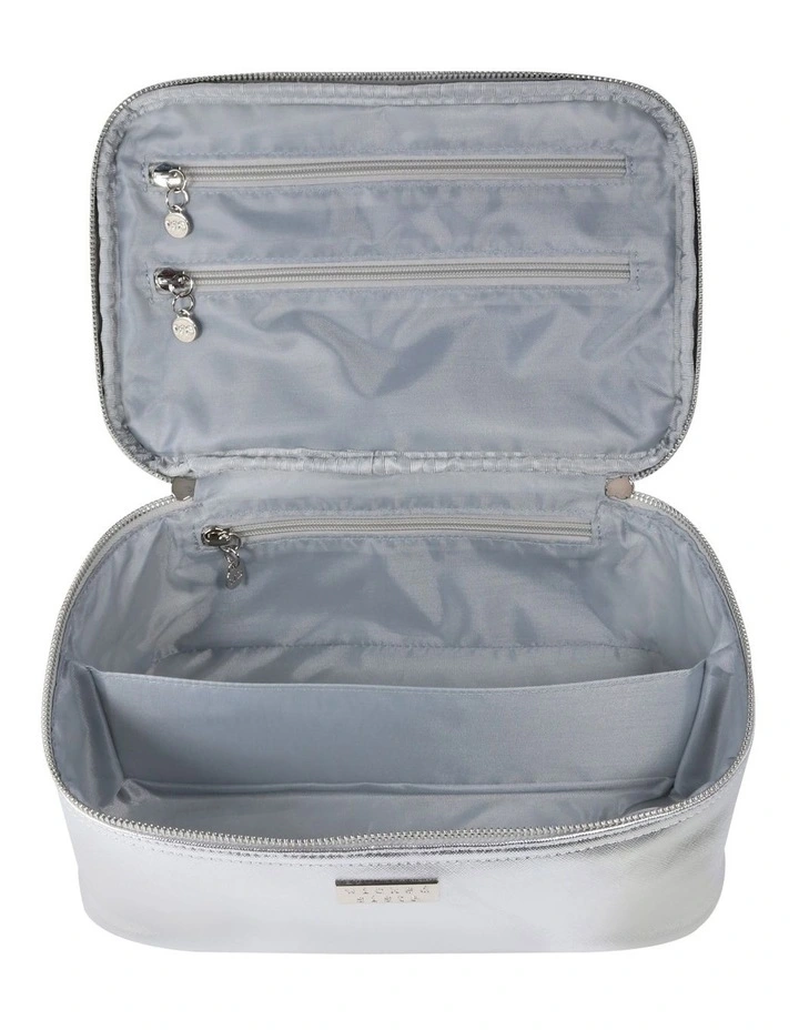 Premium Silver Medium Beauty Case image 2
