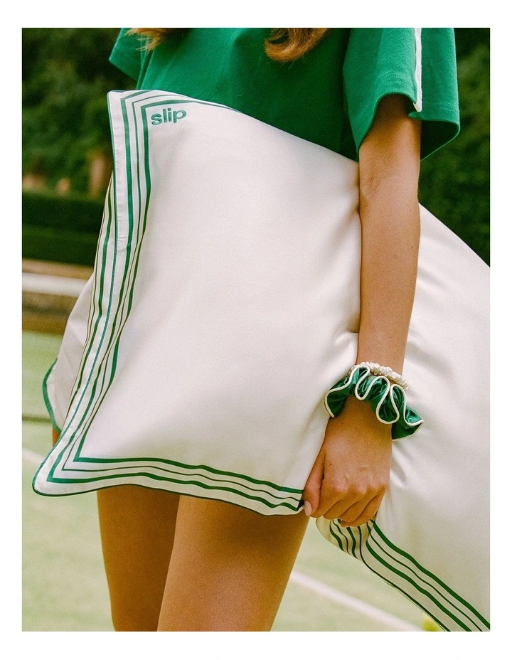 Pure Silk Queen Gift Set in Game Day image 4